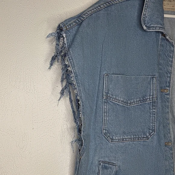 We The Free Madison City Denim DYI Vest Jacket Women's Size Medium Altered - Picture 3 of 16